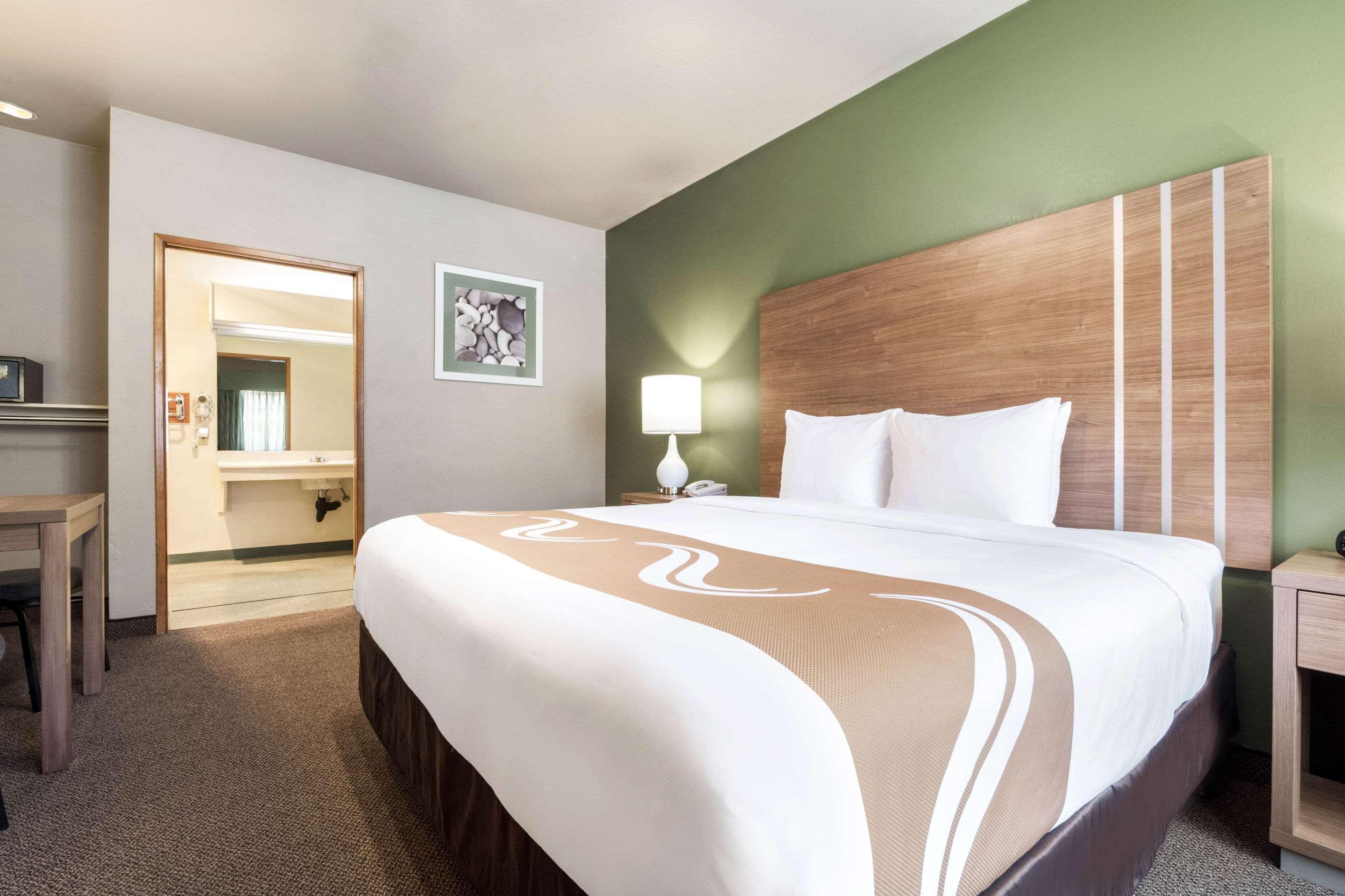 Quality Inn & Suites Bainbridge Island Exterior foto